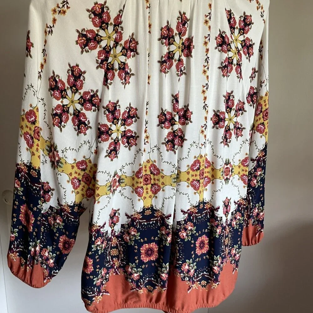 Anthropologie Fall Floral Print Top Size M Button V Neck Fig & Flower Blouse
